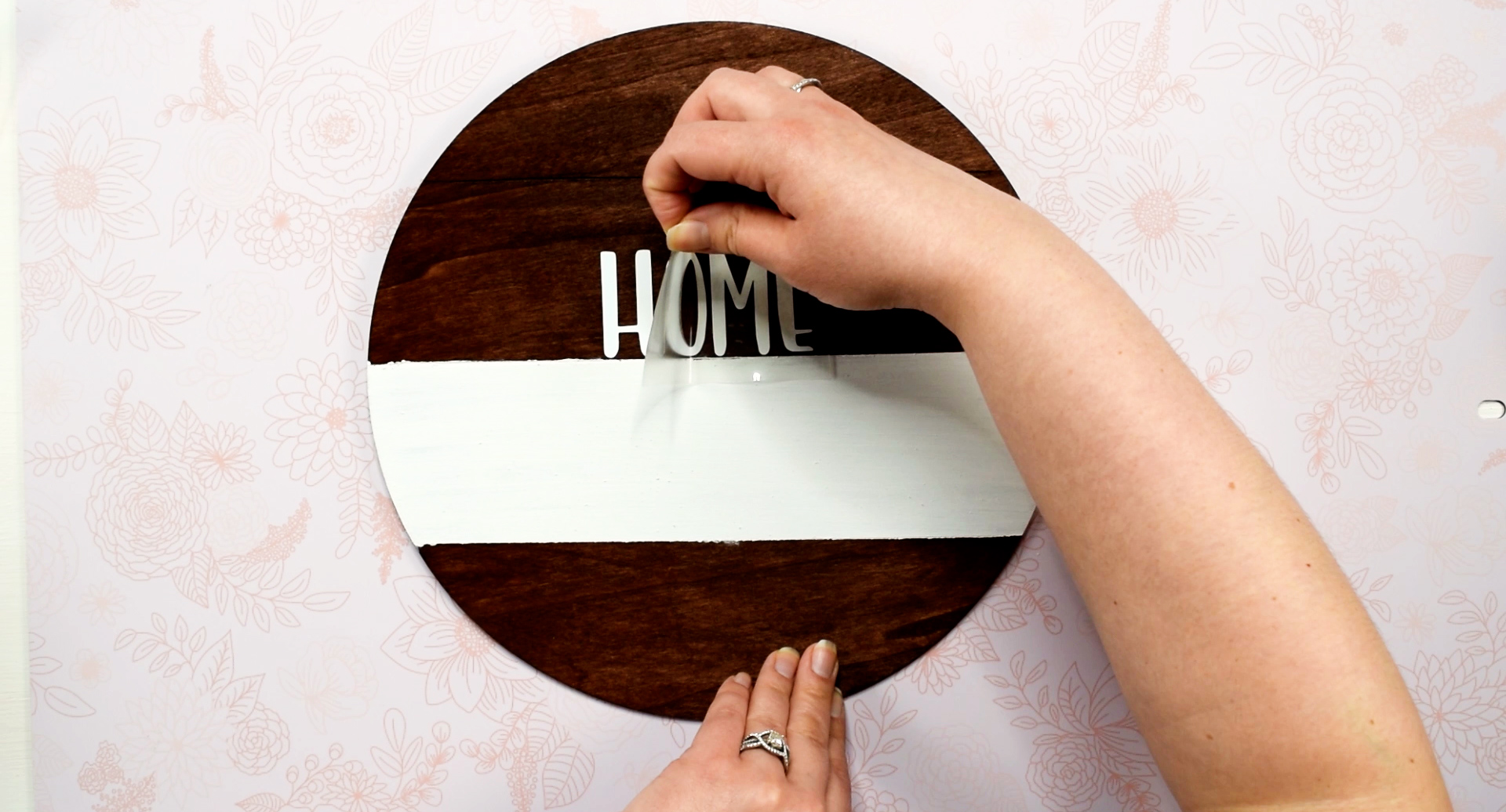 How to Iron-On Wood with your Cricut Cricut